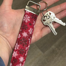 Load image into Gallery viewer, Snowflake KeyFib Wristlet
