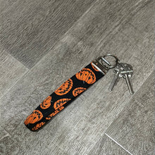 Load image into Gallery viewer, Pumpkin KeyFob Wristlet
