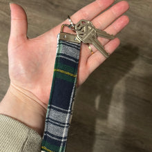 Load image into Gallery viewer, Plaid KeyFob Wristlet
