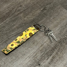 Load image into Gallery viewer, Sunflower KeyFob Wristlet
