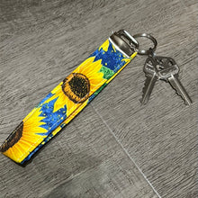 Load image into Gallery viewer, Sunflower KeyFob Wristlet
