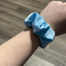 Load image into Gallery viewer, Baby blue scrunchie
