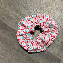 Load image into Gallery viewer, White flower scrunchie
