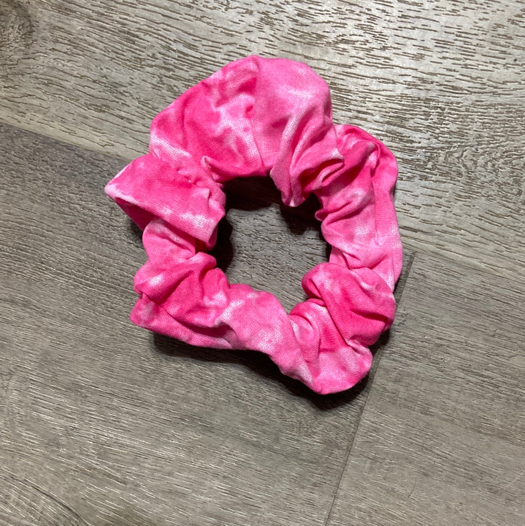 Pink tie-dye scrunchie