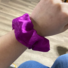 Load image into Gallery viewer, Purple scrunchie
