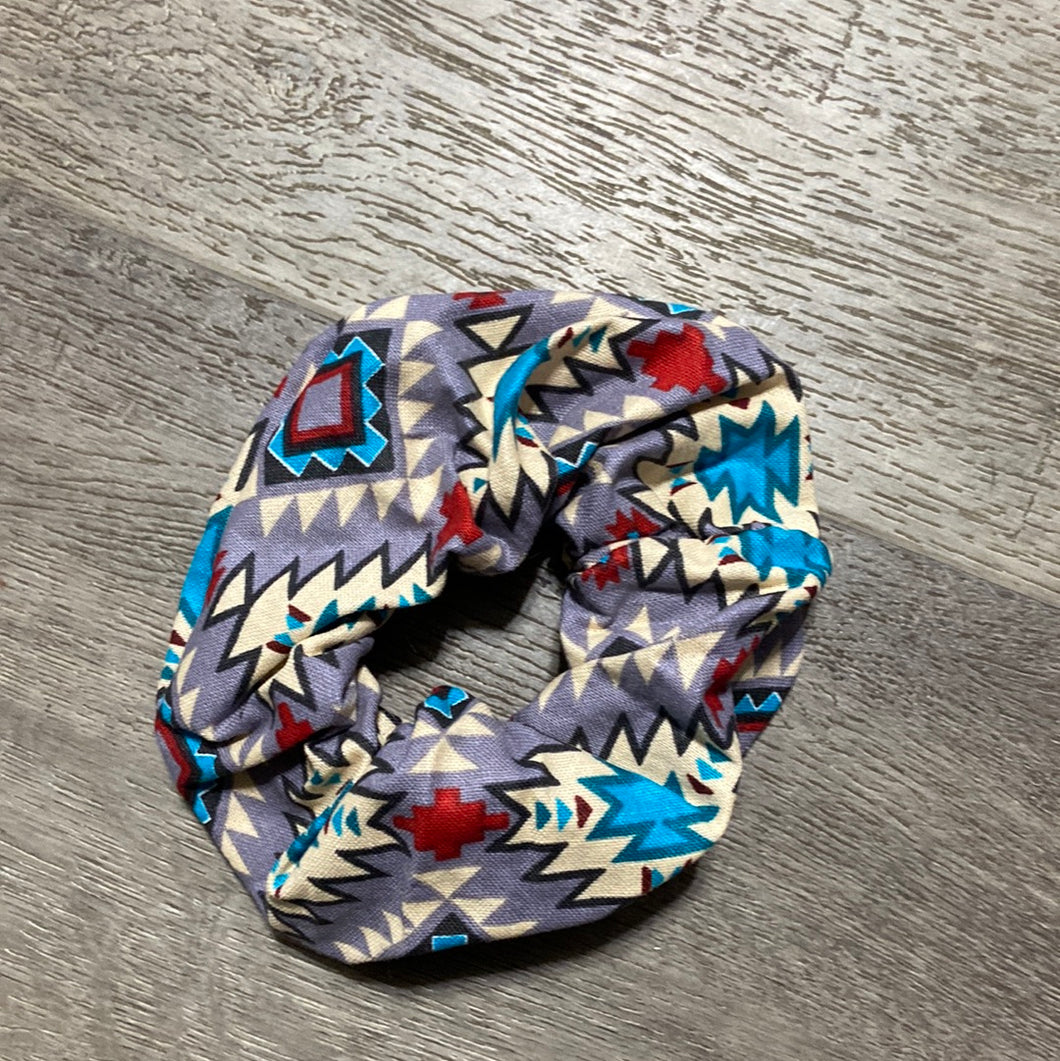 Patterned scrunchie