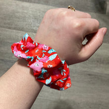 Load image into Gallery viewer, Red flower scrunchie
