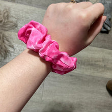 Load image into Gallery viewer, Pink tie-dye scrunchie
