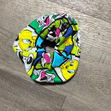 Load image into Gallery viewer, Looney tune scrunchies
